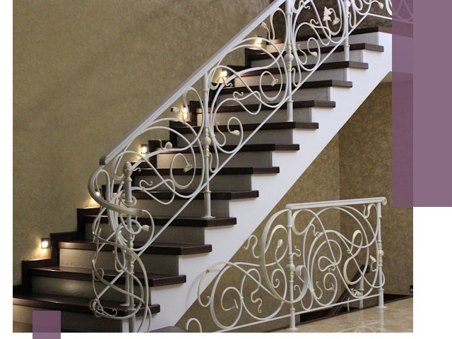 Кованые лестницы под ключ в Александрове — изготовление и монтаж