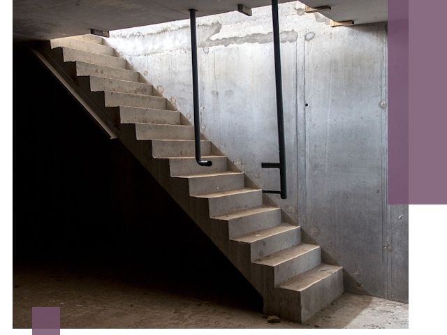 Изготовление и монтаж лестниц в подвале в Александрове