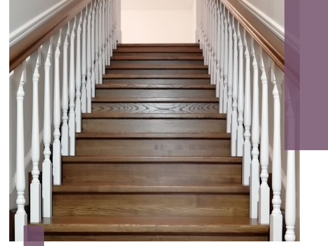 Лестницы из ясеня на заказ в Александрове — изготовление и монтаж