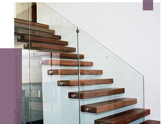 Стеклянные перила для лестницы в Александрове от 15531 руб.