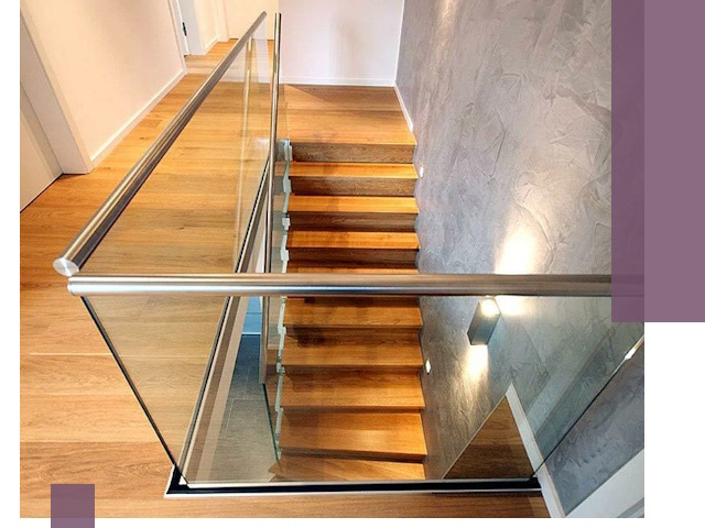 Перила для лестницы в доме — изготовление и монтаж в Александрове