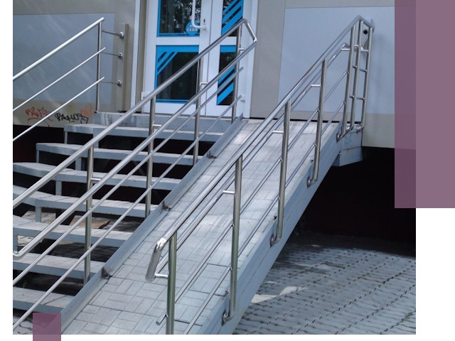 Пандус на крыльцо под ключ в Александрове: монтаж и изготовление