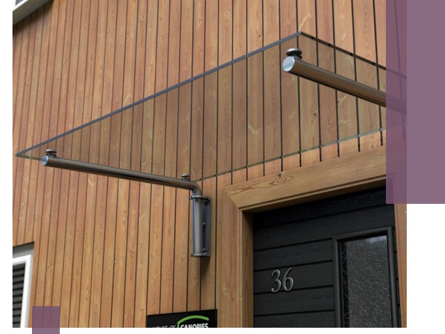 Стеклянные козырьки на входы и фасады в Александрове