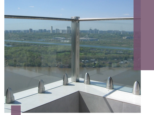 Стеклянные парапеты премиум класса в Александрове для домов и бизнесов